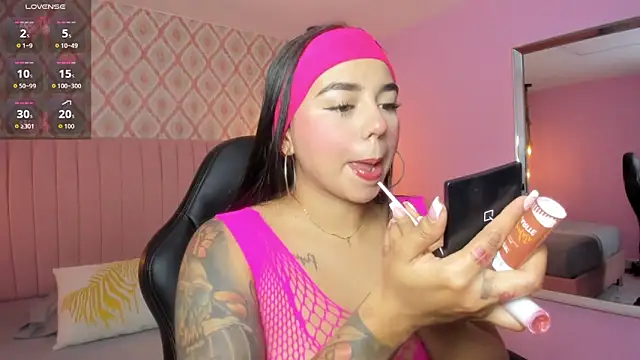 AGATHASMITH5 online show from 24, 2, 2026