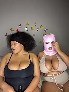 Snapshot of CuteSexyBoobz chatting on 11, 4, 2026 CuteSexyBoobz online show from 11, 4, 2026