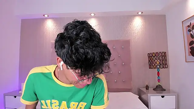 Jonas Rivers online show from 4, 3, 2026