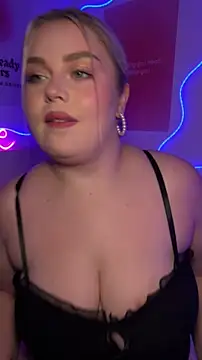 Snapshot of April_Vancee chatting on 29, 6, 2026 April Vancee online show from 29, 6, 2026