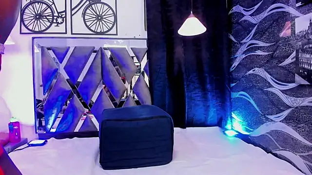 CandyMartinez  online show from 28, 3, 2026