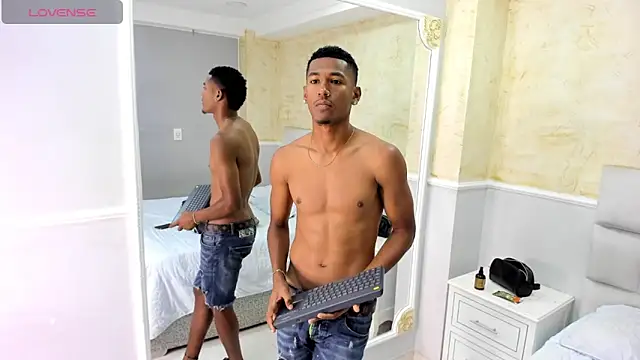 Snapshot of LexiAndDeker chatting on 9, 9, 2025 LexiAndDeker online show from 9, 9, 2025