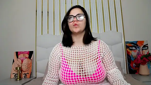 Eliss Shyyo online show from 24, 9, 2025