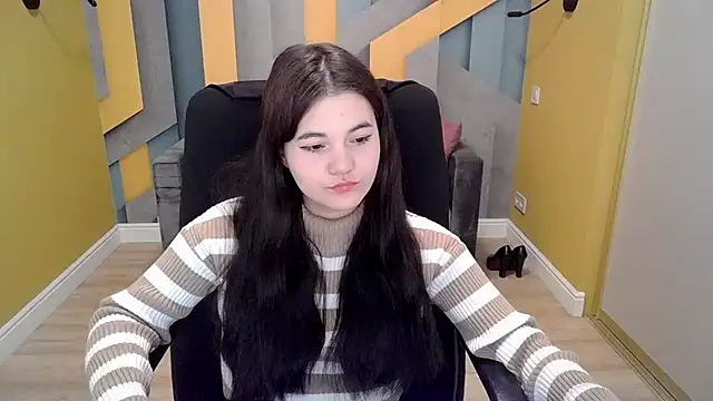 Snapshot of ElinaMils chatting on 6, 3, 2025 ElinaMils online show from 6, 3, 2025