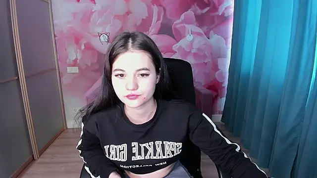 Snapshot of ElinaMils chatting on 18, 3, 2025 ElinaMils online show from 18, 3, 2025