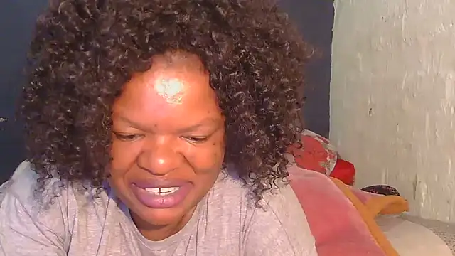 Snapshot of ebony_rose11 chatting on 23, 11, 2025 ebony rose11 online show from 23, 11, 2025