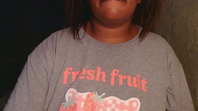 Snapshot of ebony_rose11 chatting on 16, 12, 2025 ebony rose11 online show from 16, 12, 2025