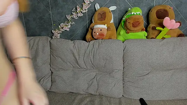 EvaTheHeart online show from 8, 11, 2025