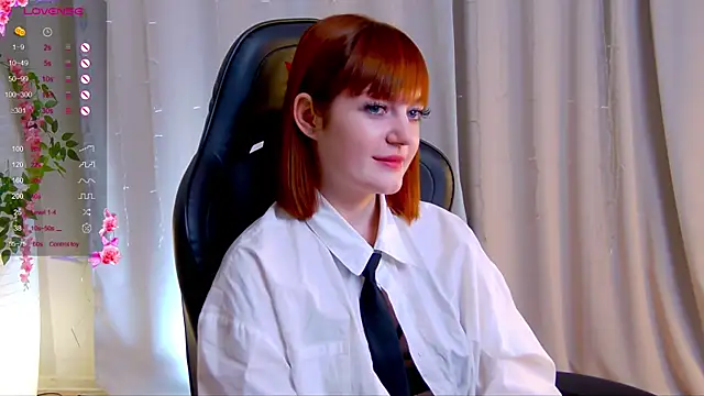 Snapshot of Ashley_Nicks chatting on 28, 10, 2025 Ashley Nicks online show from 28, 10, 2025