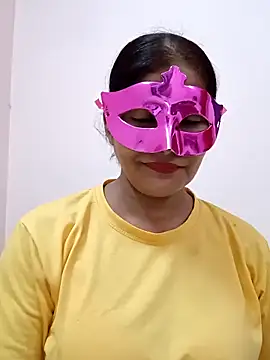 Snapshot of Ronak_kaur chatting on 2, 10, 2025 Ronak kaur online show from 2, 10, 2025