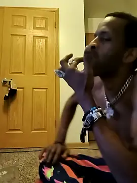 Snapshot of BadazzRXL chatting on 12, 11, 2025 BadazzRXL online show from 12, 11, 2025