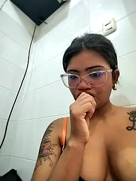 Snapshot of NovaMichel chatting on 23, 9, 2025 NovaMichel online show from 23, 9, 2025