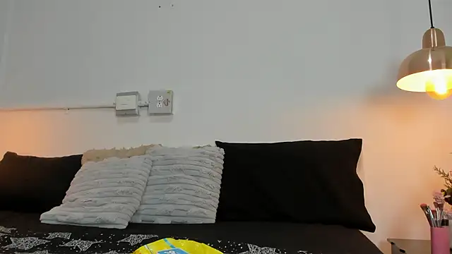 Liz ortega30 online show from 25, 3, 2026