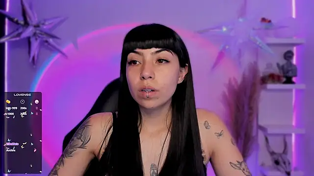 Saraa Desiree online show from 21, 3, 2025