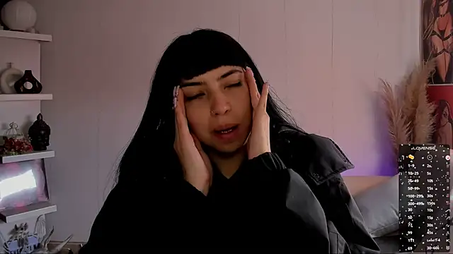 Saraa Desiree online show from 17, 9, 2025