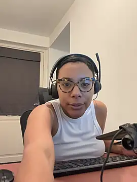 Melia Rayne online show from 12, 2, 2026