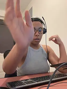 Melia Rayne online show from 25, 3, 2026