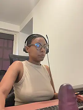Melia Rayne online show from 27, 5, 2026