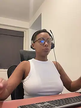 Melia Rayne online show from 17, 7, 2026