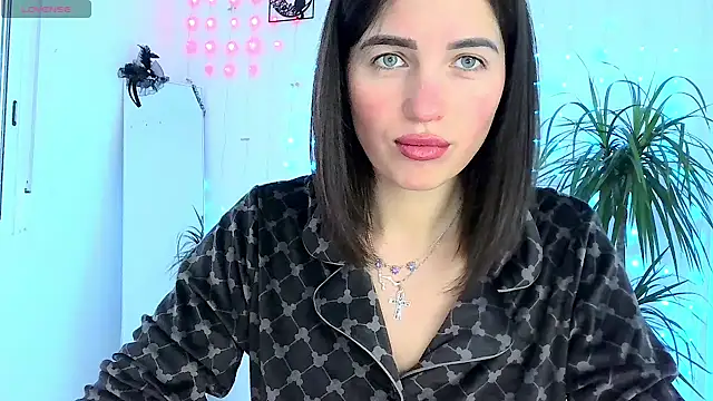 neferutt online show from 20, 11, 2025