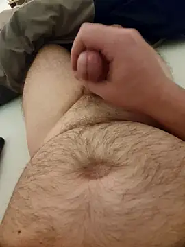 Snapshot of Littleshyguy chatting on 6, 11, 2025 Littleshyguy online show from 6, 11, 2025