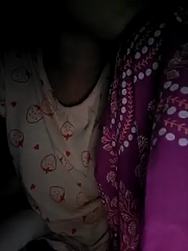 Snapshot of sexy-trisha1 chatting on 21, 12, 2025 sexy-trisha1 online show from 21, 12, 2025