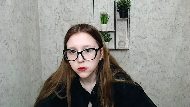 Snapshot of _MiraGold_ chatting on 9, 3, 2025 MiraGold online show from 9, 3, 2025