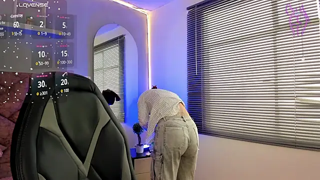 Snapshot of elaia_muller_ chatting on 19, 3, 2025 elaia muller online show from 19, 3, 2025