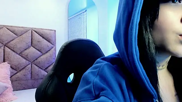 Snapshot of elaia_muller_ chatting on 22, 11, 2025 elaia muller online show from 22, 11, 2025