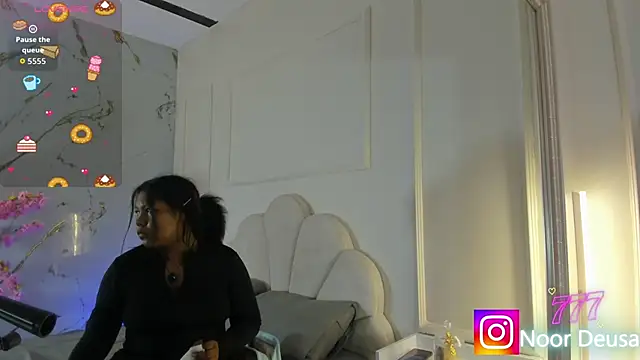 Candaceoweens online show from 6, 4, 2026