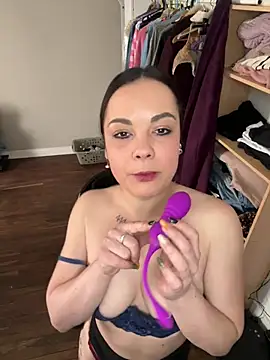 Snapshot of Biana_Fernan chatting on 15, 3, 2025 Biana Fernan online show from 15, 3, 2025