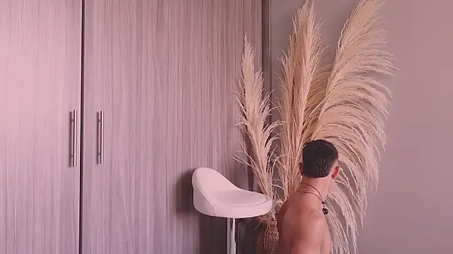 Snapshot of ErosKhaos chatting on 14, 1, 2026 ErosKhaos online show from 14, 1, 2026