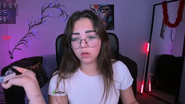 kiki swan online show from 17, 11, 2025