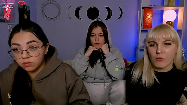 Snapshot of kiki_swan chatting on 14, 1, 2026 kiki swan online show from 14, 1, 2026