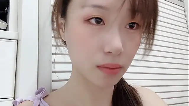 Snapshot of TOP_yoyo chatting on 11, 9, 2025 TOP yoyo online show from 11, 9, 2025