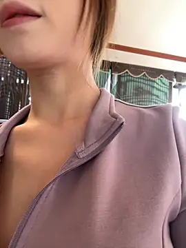 Snapshot of TOP_yoyo chatting on 27, 11, 2025 TOP yoyo online show from 27, 11, 2025