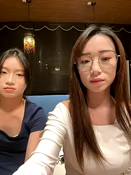 Snapshot of TOP_yoyo chatting on 2, 12, 2025 TOP yoyo online show from 2, 12, 2025