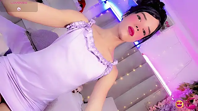 Snapshot of Nina_Keyli chatting on 9, 6, 2026 Nina Keyli online show from 9, 6, 2026