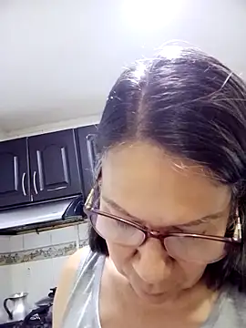 victoria wayne online show from 6, 4, 2026