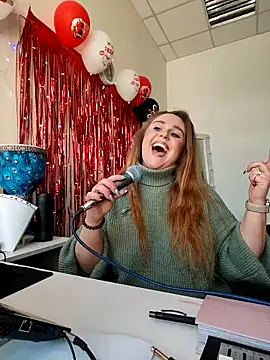 Juicy PeachLux online show from 6, 3, 2026