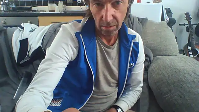 Snapshot of Grower_and_shower chatting on 12, 9, 2025 Grower and shower online show from 12, 9, 2025