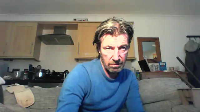 Snapshot of Grower_and_shower chatting on 18, 10, 2025 Grower and shower online show from 18, 10, 2025