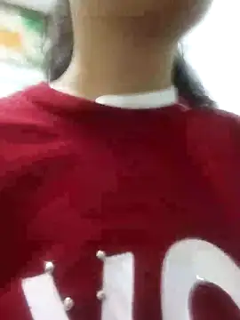 Snapshot of saraaxx1 chatting on 11, 3, 2025 saraaxx1 online show from 11, 3, 2025