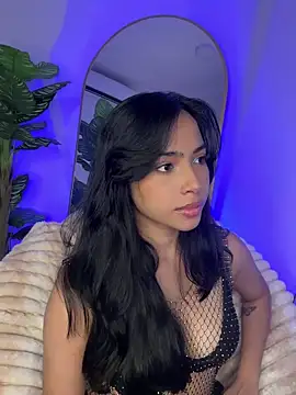 Snapshot of _Emily_Thompson_ chatting on 20, 12, 2025 Emily Thompson online show from 20, 12, 2025