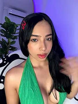 Snapshot of _Emily_Thompson_ chatting on 8, 1, 2026 Emily Thompson online show from 8, 1, 2026