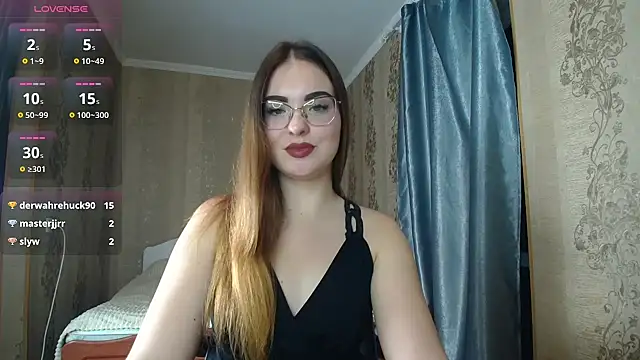 Snapshot of Leila_Kissyu chatting on 18, 12, 2025 Leila Kissyu online show from 18, 12, 2025