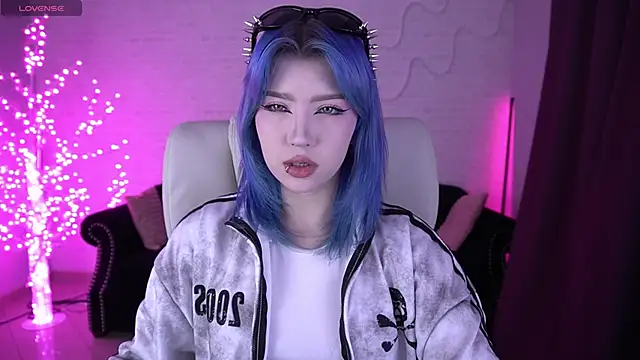 SelenaIris online show from 12, 2, 2026