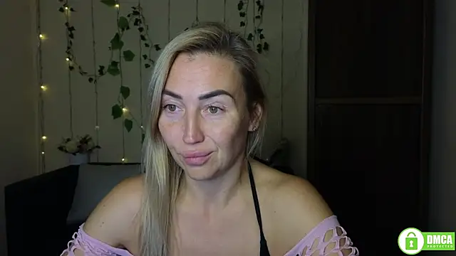 Kiss julli88I online show from 23, 10, 2025