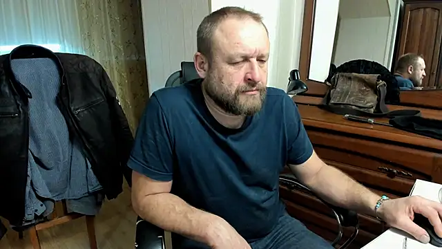 Snapshot of Grandor_M chatting on 8, 3, 2025 Grandor M online show from 8, 3, 2025