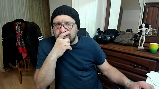 Snapshot of Grandor_M chatting on 15, 3, 2025 Grandor M online show from 15, 3, 2025